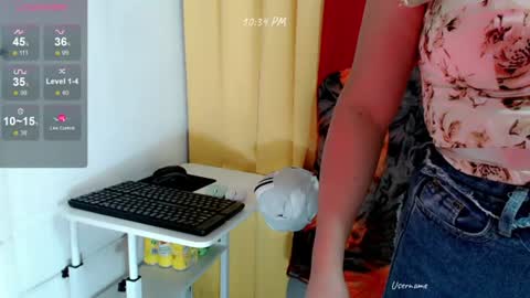 Snapshot of yummyhottits chatting on 06-28-26, 02:34 nemay online show from 06-28-26, 02:34