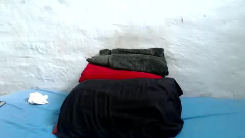 yummytittsxx online show from 03-10-26, 04:28