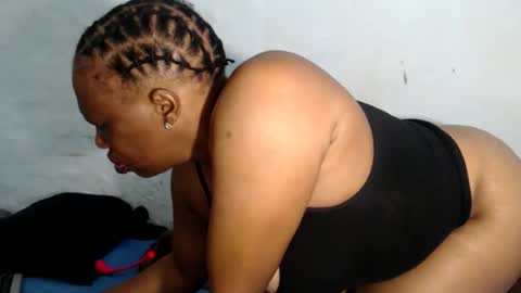 yummytittsxx online show from 03-14-26, 04:07