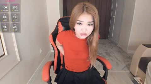 YunLi online show from 06-08-26, 03:23