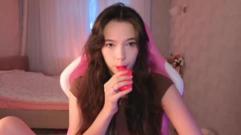 Snapshot of yuna_sunshy chatting on 05-05-26, 01:13 Yuna online show from 05-05-26, 01:13