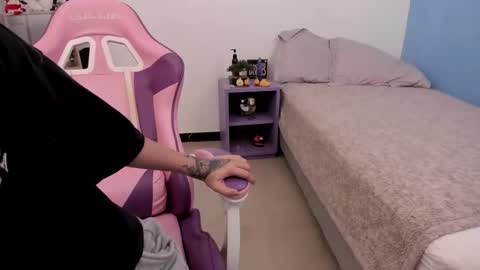 Yuna online show from 12-12-24, 05:26