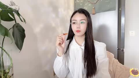 YunEr online show from 02-25-25, 03:52