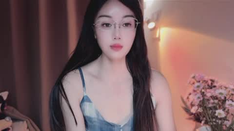 Snapshot of yuner0715 chatting on 06-14-26, 02:20 YunEr online show from 06-14-26, 02:20