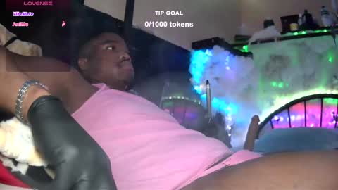 Snapshot of yungbbcbro chatting on 01-06-25, 07:09 Octavian online show from 01-06-25, 07:09