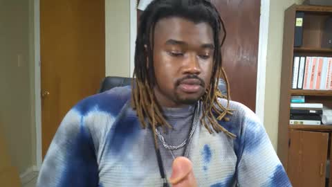 Snapshot of yungbbcbro chatting on 11-22-25, 05:17 Octavian online show from 11-22-25, 05:17