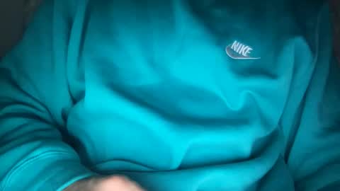 Snapshot of yungbull06 chatting on 11-05-25, 10:54 Yung Bull online show from 11-05-25, 10:54