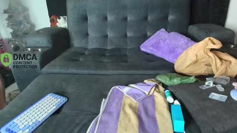 Snapshot of yungelitamor_ chatting on 01-08-26, 04:48 ELITA online show from 01-08-26, 04:48