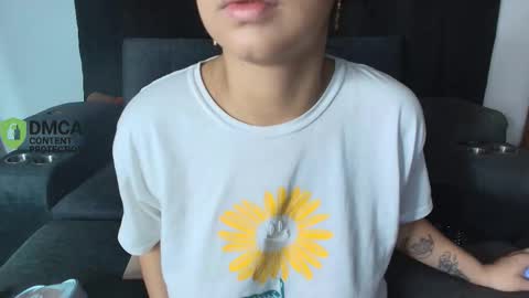 Snapshot of yungelitamor_ chatting on 01-15-26, 05:01 ELITA online show from 01-15-26, 05:01