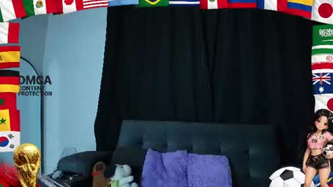 Snapshot of yungelitamor_ chatting on 06-17-26, 04:48 ELITA online show from 06-17-26, 04:48