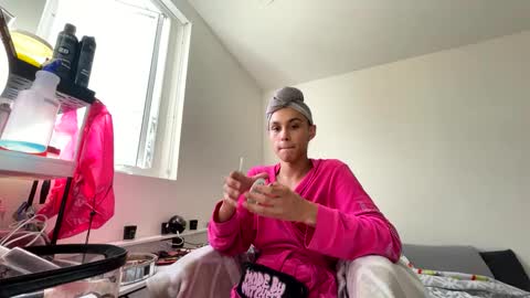 Snapshot of yungfemslut chatting on 10-03-25, 10:07 BbyTSSLut online show from 10-03-25, 10:07