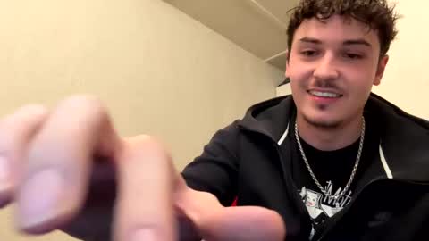 yungstudbev online show from 10-13-25, 05:18