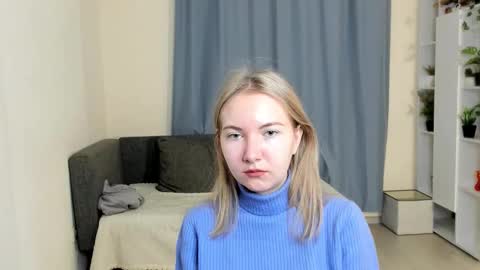 Alesia online show from 11-19-25, 07:19