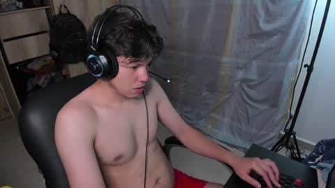 yurii_moody online show from 12-13-24, 04:22