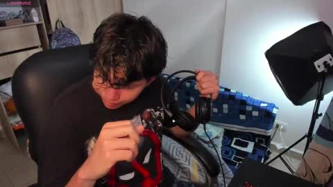 yurii_moody online show from 10-04-25, 07:12