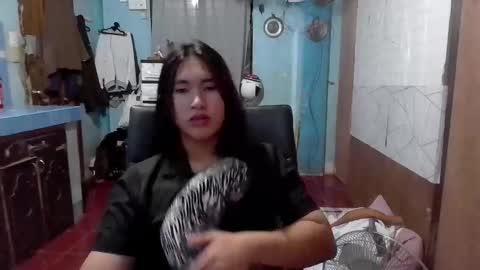 Snapshot of yuriyumixx_xoxo chatting on 10-07-25, 02:03 yuriyumixx_xoxo online show from 10-07-25, 02:03