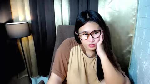 Snapshot of yuriyumixx_xoxo chatting on 11-09-25, 10:13 yuriyumixx_xoxo online show from 11-09-25, 10:13