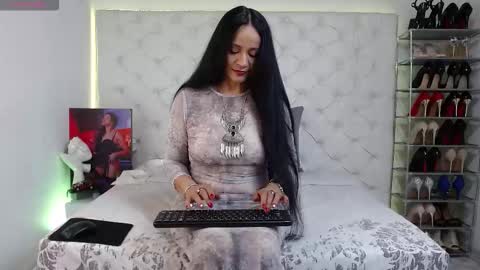 Snapshot of yury_m2_ chatting on 10-28-25, 02:59 2 online show from 10-28-25, 02:59