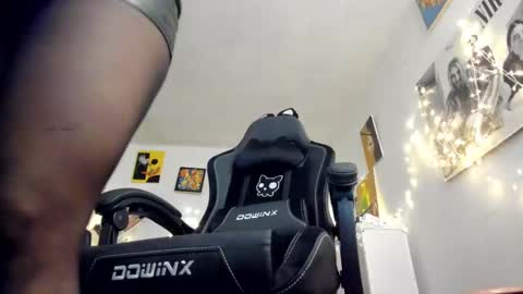 paola online show from 02-21-25, 09:43