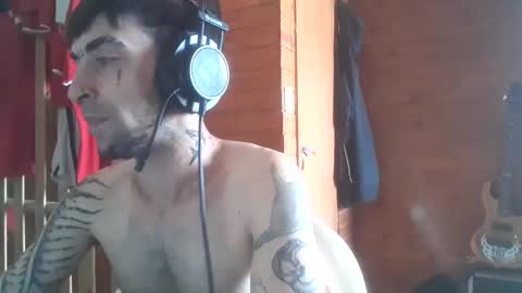 Yuumi online show from 11-14-25, 06:39