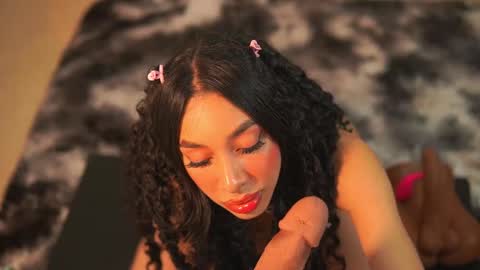 Yuyi Cam online show from 02-08-26, 03:54