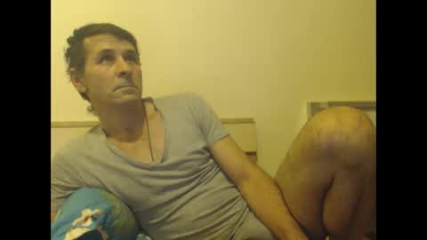 Snapshot of yvesstorm5 chatting on 02-14-25, 08:05 yvesstorm5 online show from 02-14-25, 08:05