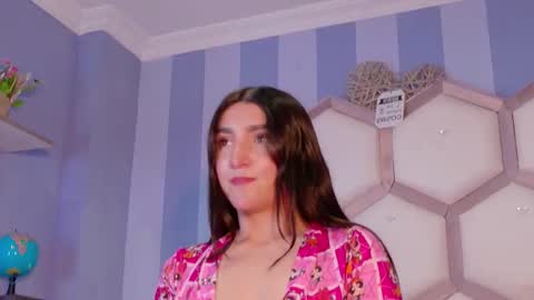 yvi online show from 03-16-26, 11:47