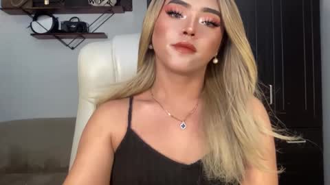 Miss Cali online show from 12-12-24, 01:21