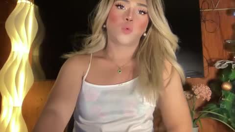 Miss Cali online show from 01-11-25, 07:49