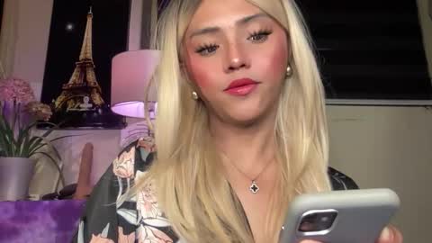 Snapshot of yvonne_guidotti chatting on 09-26-25, 09:08 Miss Cali online show from 09-26-25, 09:08