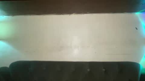 Snapshot of yvonne_guidotti chatting on 11-23-25, 08:19 Miss Cali online show from 11-23-25, 08:19