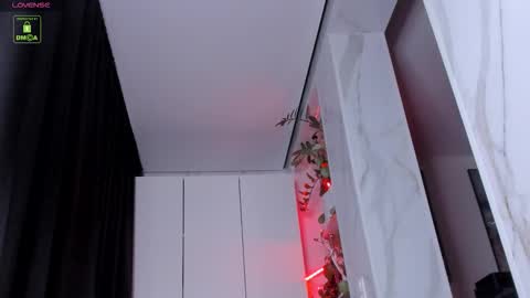 yvonne_miss online show from 09-30-25, 11:48