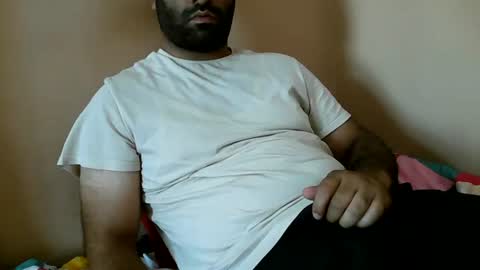 Snapshot of yxxtxxdentyk chatting on 07-28-26, 05:25 Bi BearXXX online show from 07-28-26, 05:25