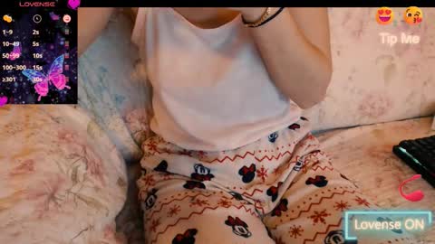 Snapshot of yzza_suave chatting on 01-11-26, 12:21 yzza_suave online show from 01-11-26, 12:21