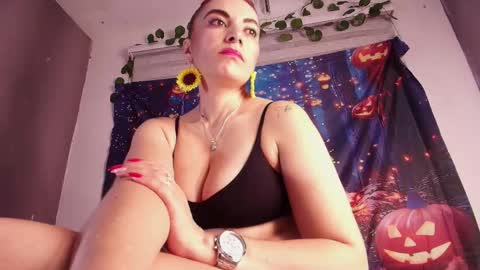 Snapshot of z_zoe_ chatting on 10-19-25, 03:07 Zoe online show from 10-19-25, 03:07