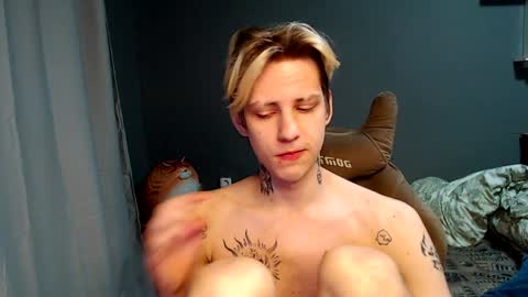 Snapshot of zaaaaaaaaaaaaaaaap chatting on 12-15-24, 01:11 Toshka online show from 12-15-24, 01:11