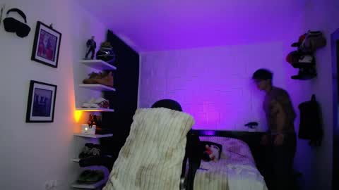 zac_muller1 online show from 04-06-26, 01:47