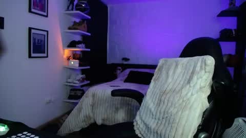 Snapshot of zac_muller1 chatting on 07-04-26, 04:40 zac_muller1 online show from 07-04-26, 04:40