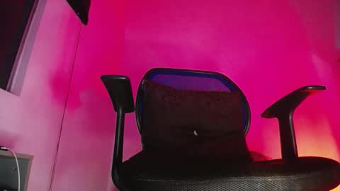 Zac Freelance model online show from 12-18-25, 01:55