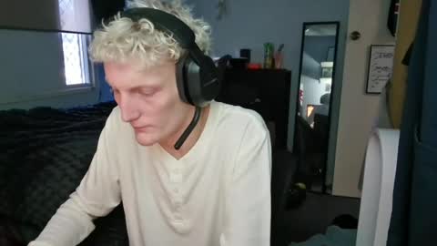 zacbro_99 online show from 06-23-26, 01:58