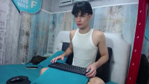 Snapshot of zackblitz444 chatting on 01-14-26, 11:20 zack online show from 01-14-26, 11:20