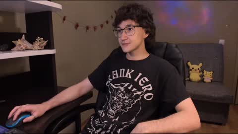 Snapshot of zackstivensen chatting on 01-22-25, 11:53 Zachary next stream on monday online show from 01-22-25, 11:53