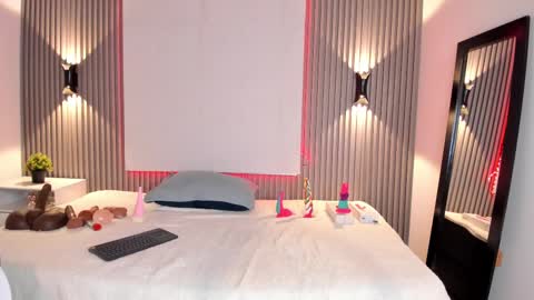 Snapshot of zafiiraa chatting on 02-11-25, 02:46 zafira online show from 02-11-25, 02:46