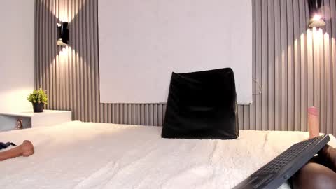 Snapshot of zafiiraa chatting on 02-27-25, 02:43 zafira online show from 02-27-25, 02:43