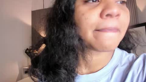 Snapshot of zafiiraa chatting on 12-02-25, 11:48 zafira online show from 12-02-25, 11:48