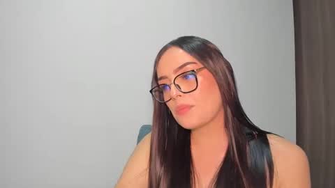 Snapshot of zafiralov chatting on 10-11-25, 01:16 zafiralov online show from 10-11-25, 01:16