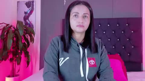 Zafiro Brown online show from 09-29-25, 07:57