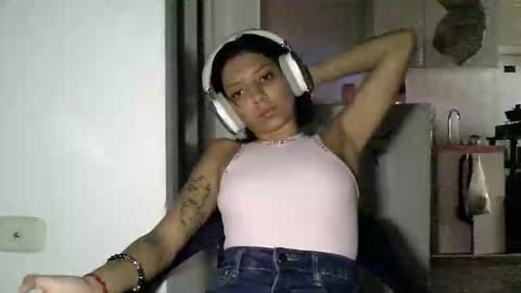 Snapshot of zafiro_rubi chatting on 05-22-26, 03:28 Zafiro online show from 05-22-26, 03:28