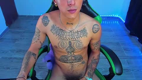 Snapshot of zafirocum chatting on 05-16-26, 01:24 BiG Zafiro online show from 05-16-26, 01:24