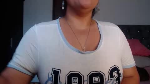 Zahi ... wants to play with everyone...yessss online show from 11-06-25, 02:40